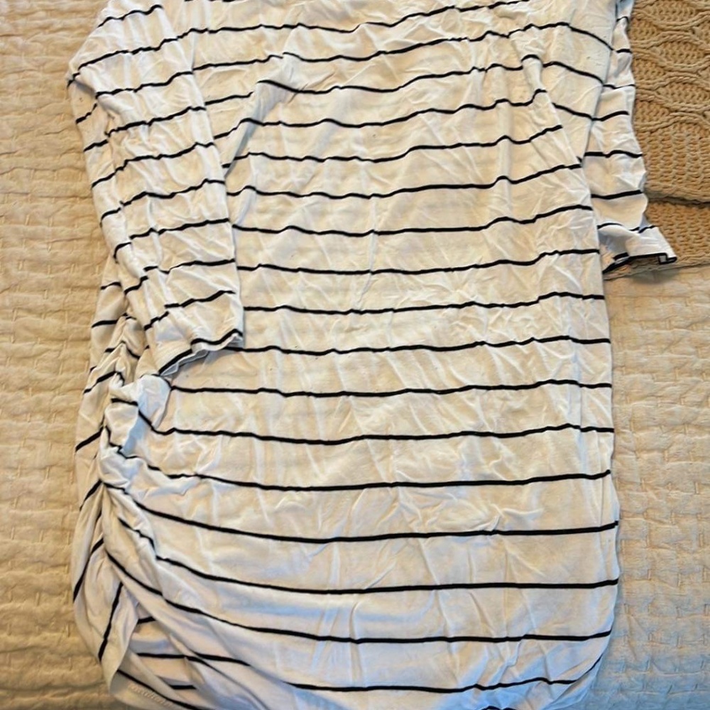 Maternity Tops - Picture 2 of 3